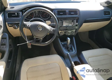 2015 Volkswagen Jetta Sel z USA, uszkodzony, nr VIN 3VWL07AJ1FM305751